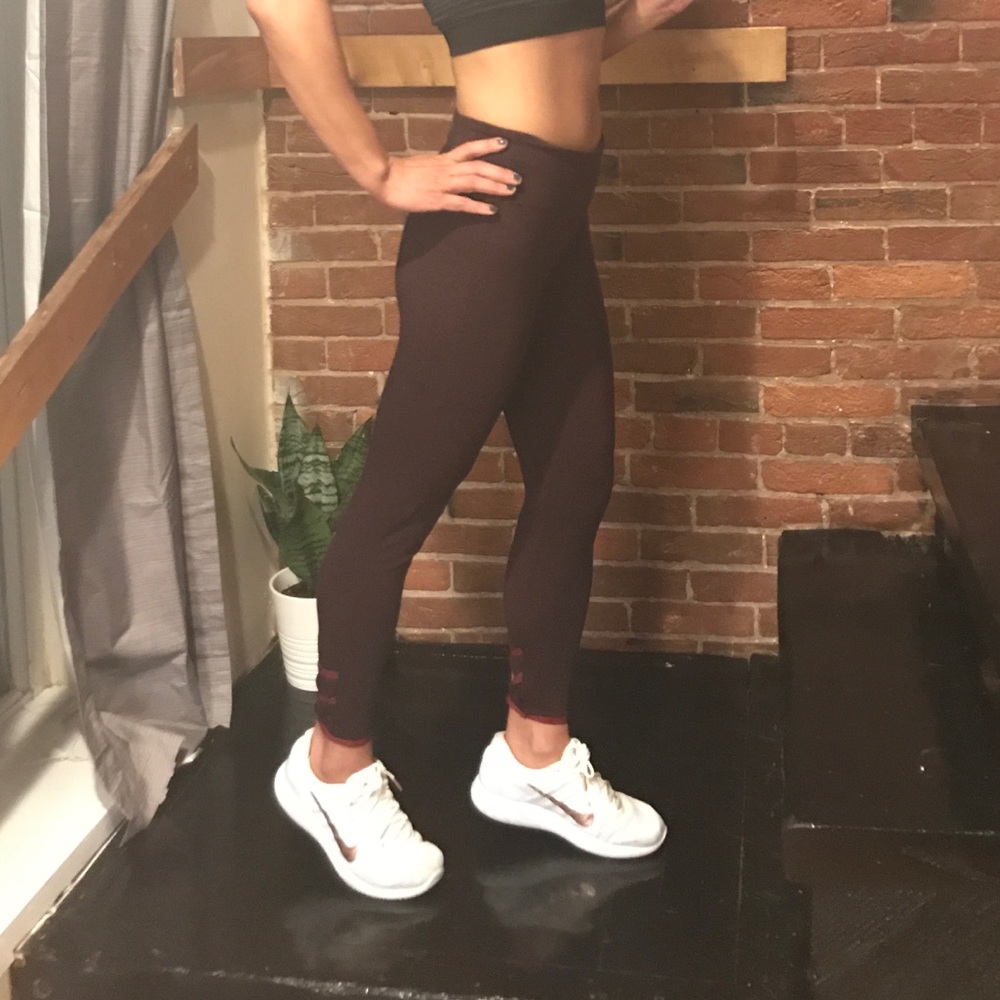 Victoria's Secret Sport-Burgundy Yoga Capris-Small